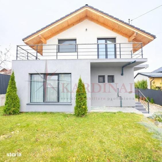 Casă cu 4 camere cu Teren 450 Mp în Central
