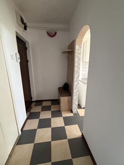 Apartament cu 2 camere semidecomandat în Țiglina 1