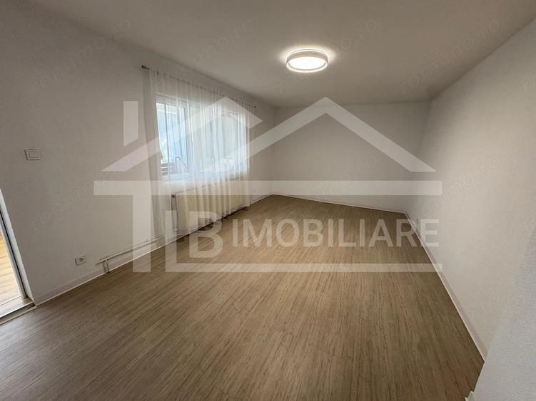 Casă cu 4 camere cu Teren 160 Mp în Semicentral