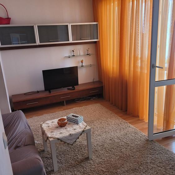 Garsonieră decomandată în Valea Oltului