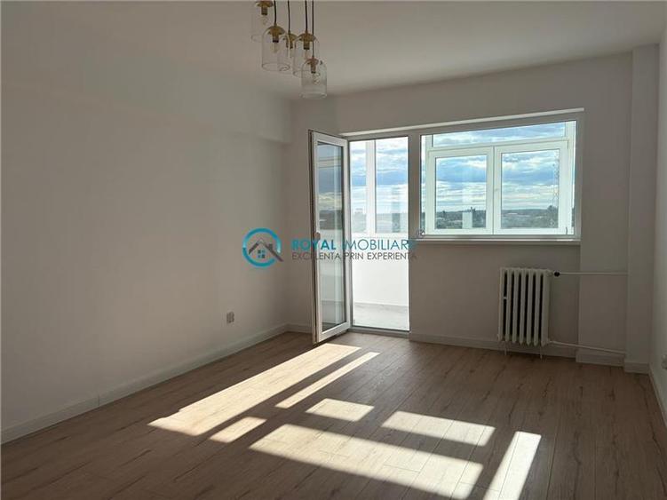 Royal Imobiliare - Vanzare apartament 2 camere zona B-dul Bucuresti - 1