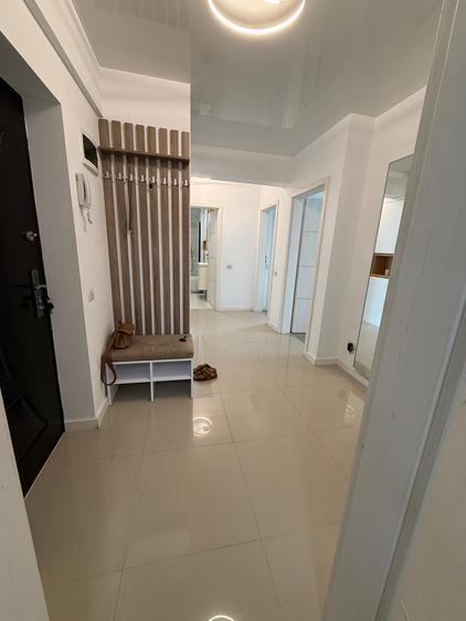 Apartament cu 3 camere decomandat în Militari