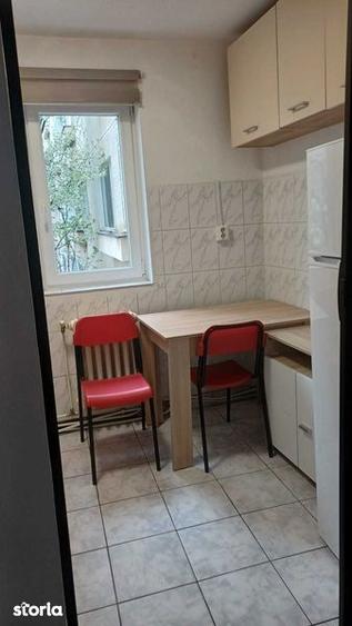 Apartament cu 3 camere decomandat, mobilat în Mărăști