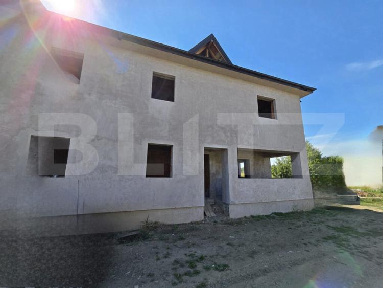 Casă cu 4 camere cu Teren 350 Mp în Central