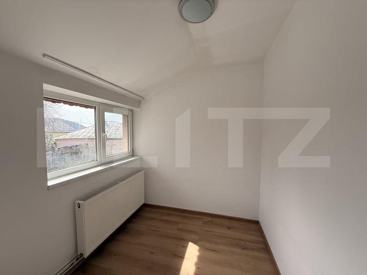 Birou, de 229.69999694824 mp, în Brestei