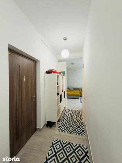 Apartament cu 2 camere decomandat în Girocului