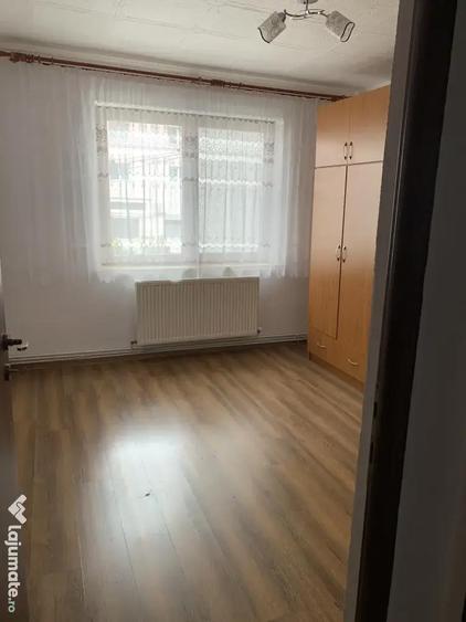 Apartament cu 3 camere de vanzare in Curtea de Arge? central - 2