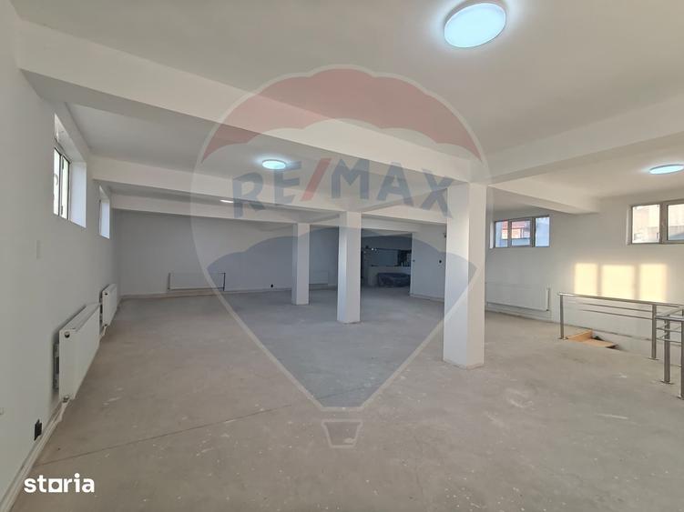 Spațiu comercial, de 535.37 mp, în Central