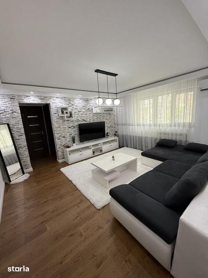 Apartament cu 4 camere în Nufărul