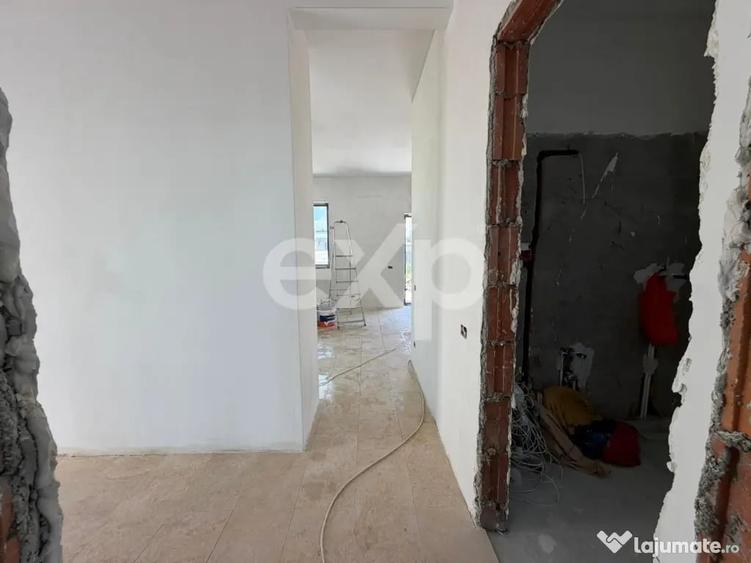 Casă cu 3 camere cu Teren 250 Mp în Clinceni