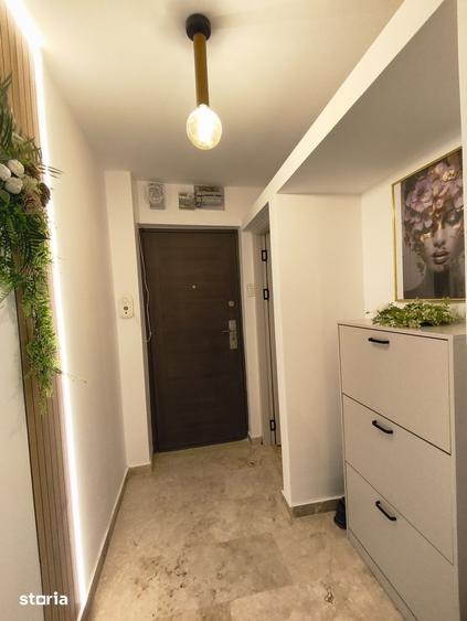Apartament cu 3 camere semidecomandat în Casa de Cultură