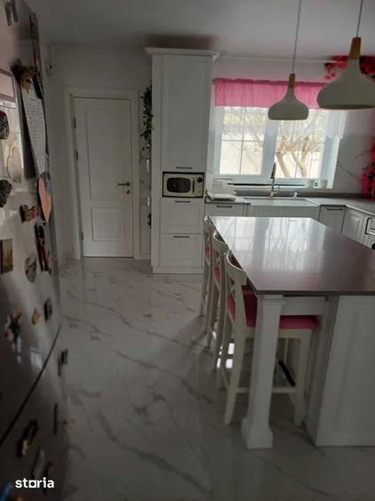 Casă cu 4 camere cu Teren 1020 Mp în Agigea