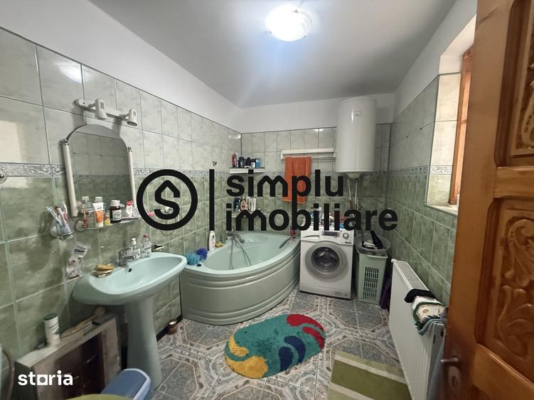 Casă cu 6 camere cu Teren 372 Mp în Bariera Vâlcii