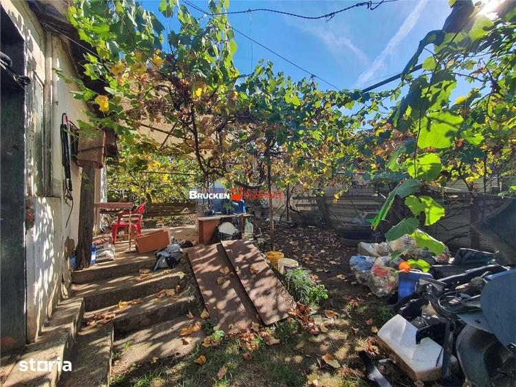 Casă cu 2 camere cu Teren 719 Mp în Sud