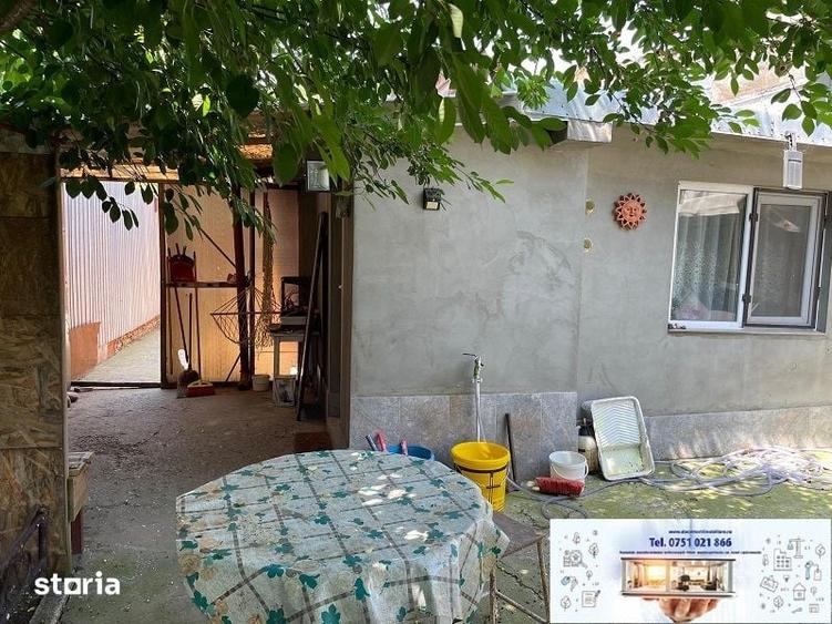 Casă cu 7 camere cu Teren 294 Mp în Piața Centrală