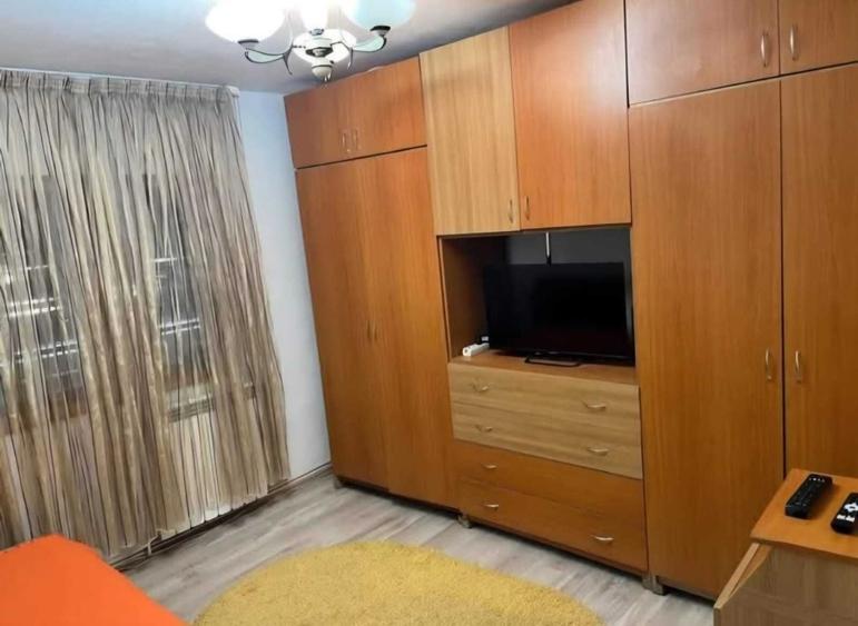 Apartament cu 2 camere decomandat în Unirii Sud