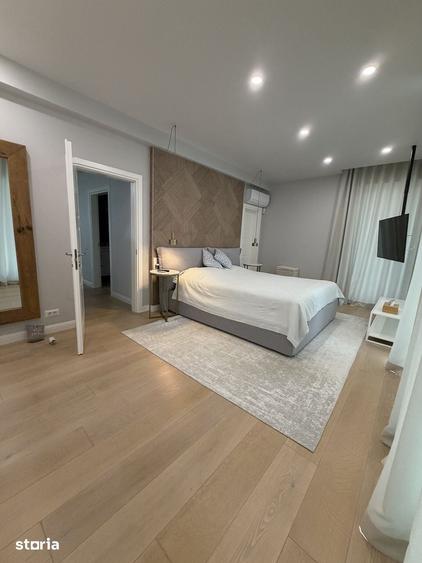 Casă cu 4 camere cu Teren 270 Mp în Central