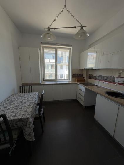Apartament cu 2 camere decomandat în Fundeni