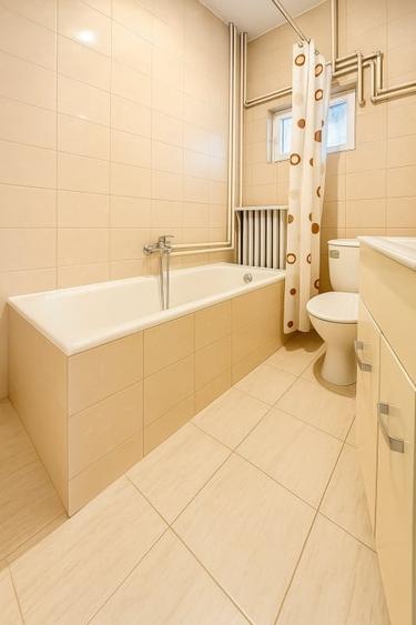 Refugiu interbelic cu 3 camere - 90 mp utili - Curte interioara - 10