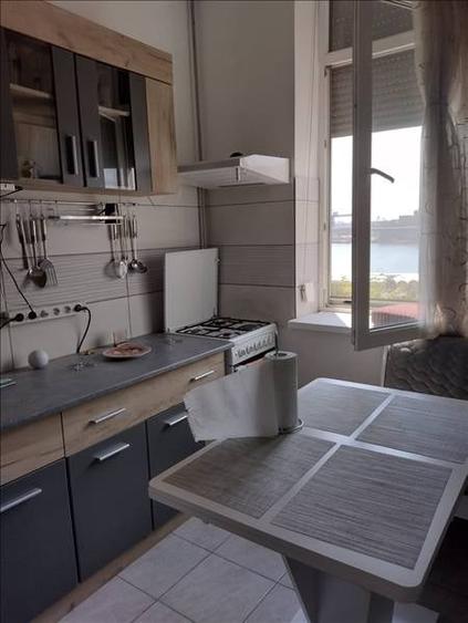 PIATA OVIDIU APARTAMENT CU 2 CAMERE  VEDERE LA MARE ST 72 MP. PRET 155.000 EUR - 1