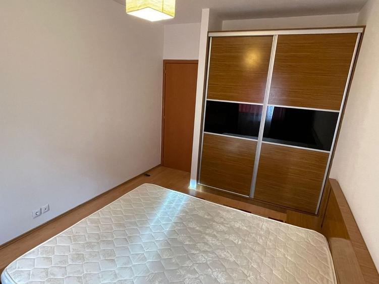 De închiriat: apartament 2 camere - Ten Blocks - Păcii - metrou - 5