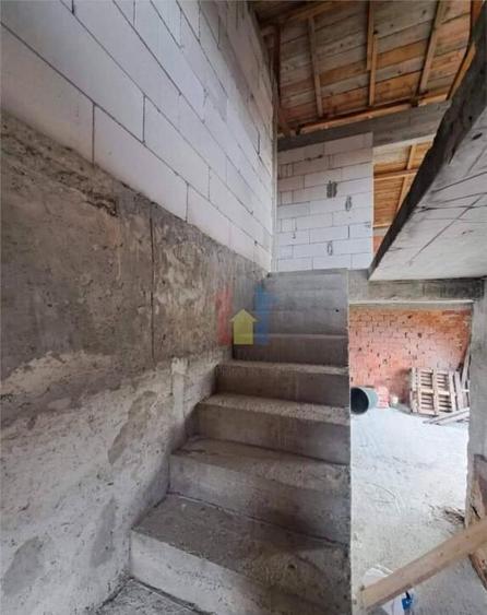 VILA P 1 la rosu, la 17 km de Braila Teren 1700 mp - 3