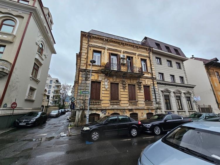 Apartament in Vila Interbelica - Monument Istoric - Calea Victoriei - 1