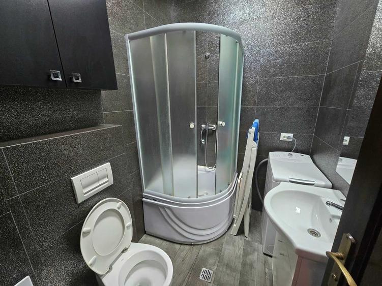 Garsonieră decomandată în Central