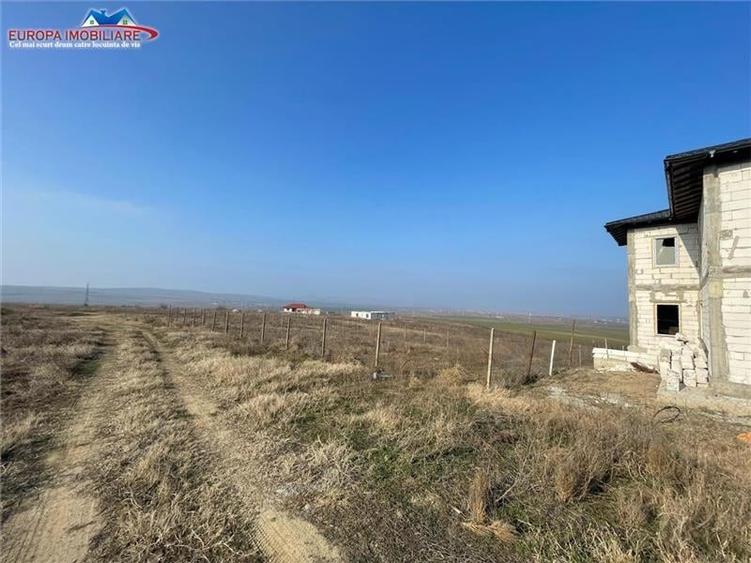 Teren de vanzare zona MGM-Tulcea - 2