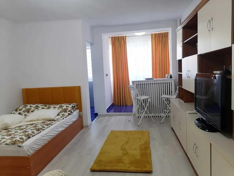 Garsoniera, decomandata, 25 mp, balcon, metrou aproape, Lujerului - 3