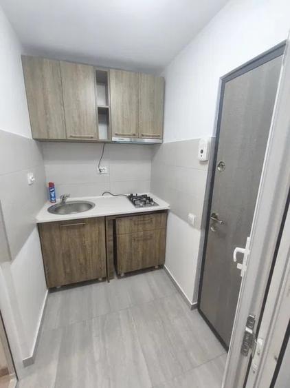 Garsoniera de vanzare zona CET, MOBILATA/UTILATA - 4