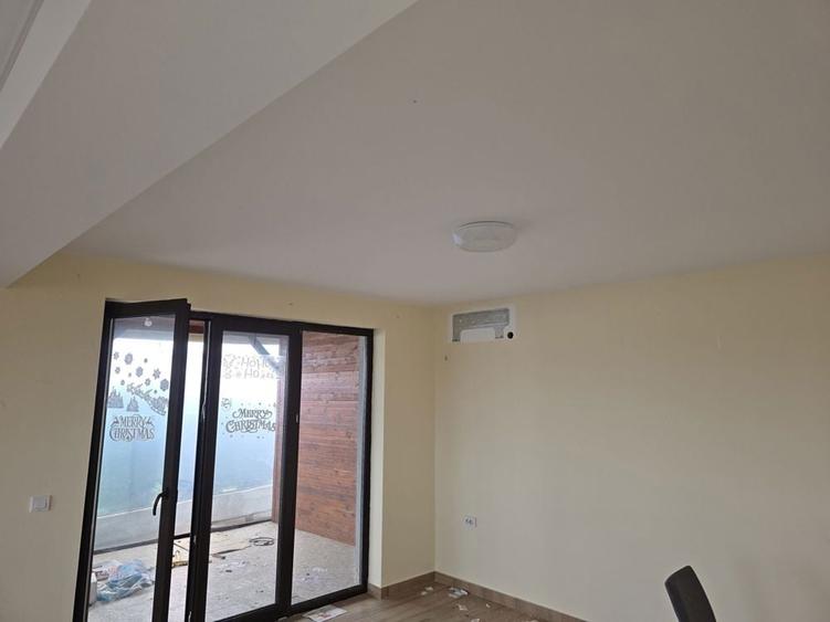 Casă cu 4 camere cu Teren 300 Mp în Ștefăneștii de Jos