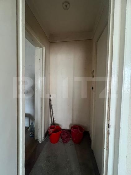 Apartament cu 3 camere, 48mp, renovabil, zona Micro 3 - 4