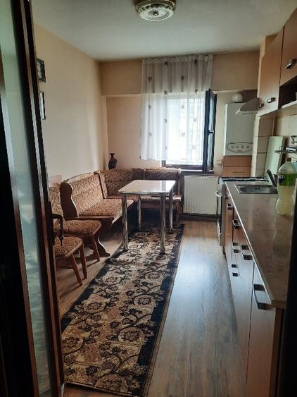 Proprietar 2 camere decomandat mobilat utilat Centrul Civic Brașov  - 9