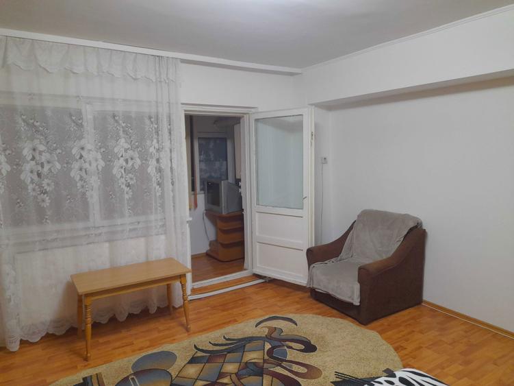 Inchiriez apartament cu o camera ansamblul Buzaului - 1