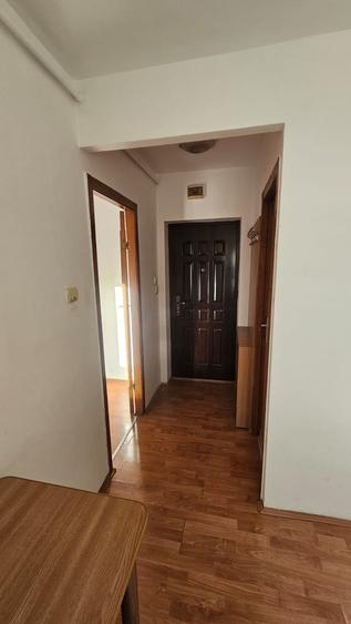 Inchiriez ap.cu o cam.in zona 7Noi. - 6