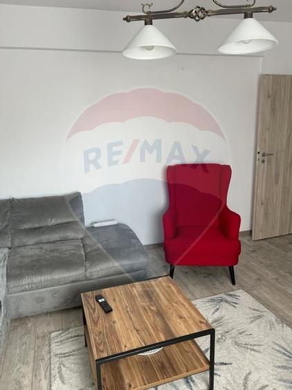 Apartament cu 2 camere de închiriat în zona 1 Decembrie 1918 / Parcare - 3