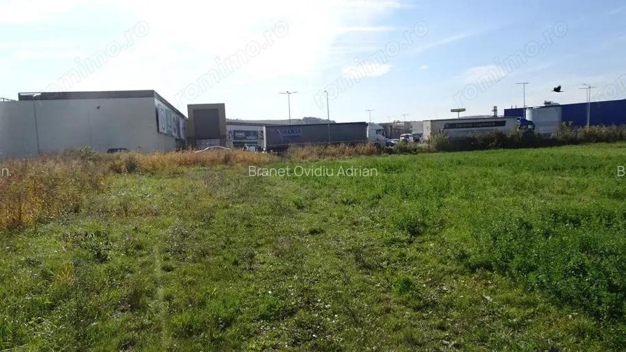 Vand teren intravilan in Deva suprafata totala 43 000 mp, zona Auchan sau Mol Deva, 3 cai de acces Vand teren intravilan in Deva suprafata totala 43 000 mp, zona Auchan sau Mol Deva, 3 cai de acces