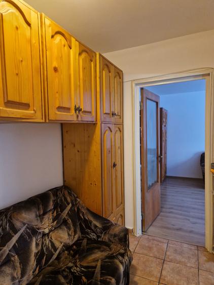 Dr. Tamerei- zona Complex Frigocom, parter inalt in bloc mixt de 4 etaje - 5