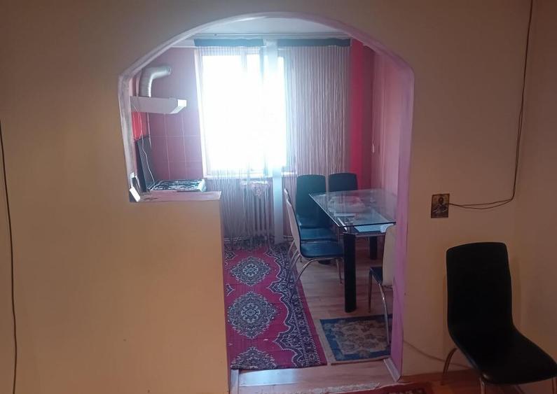 Ap 3 Cam 75mp Asirom aproape de centru decomandat centrala 2 bai - 1