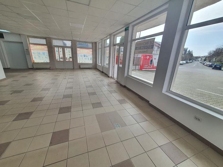 Spatiu comercial 300mp utili+parcari zona Gara Mică 5 eur mp - 1