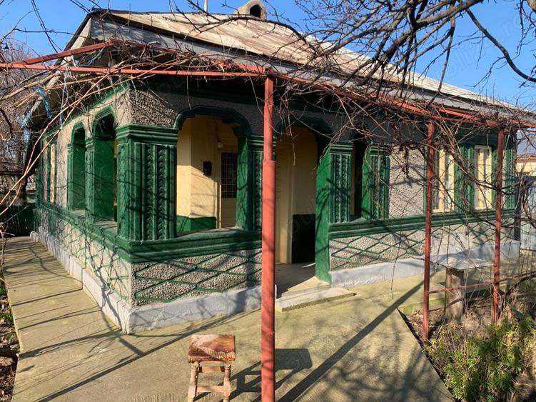 Casa cu poten?ial comercial in Grindu, jude?ul Ialomi?a - 18000 Euro - 6