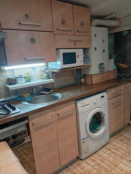 Vand casa curte 3 camere, parter plus 1 etaj, curte comuna Colentina - 1