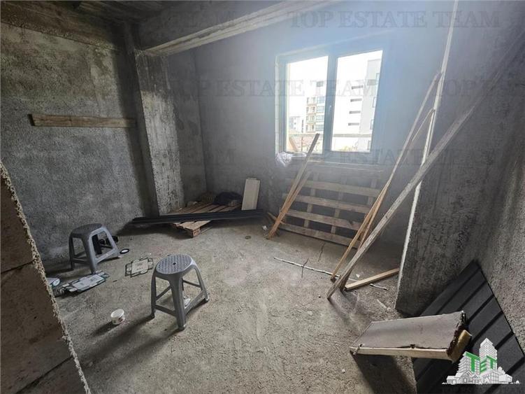 Apartament 3 camere bloc-vila zona case Bragadiru - 6