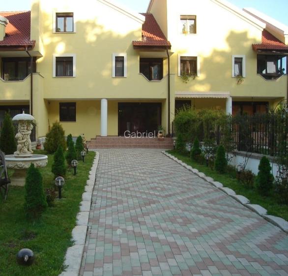 Vilă 3 nivele + pod, 220 mp utili, acces 2 străzi, Găvana 3 – preț 200.000 €