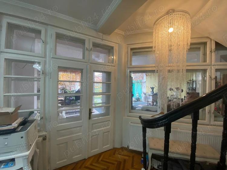 Vila ultracentrala, 390 mp utili, doua corpuri, birou cu acces stradal - 14