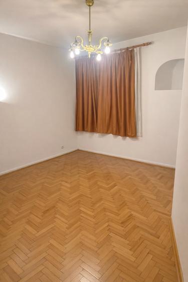 Apartament de vânzare Str. Moldovei  zona școala George Cosbuc - 2