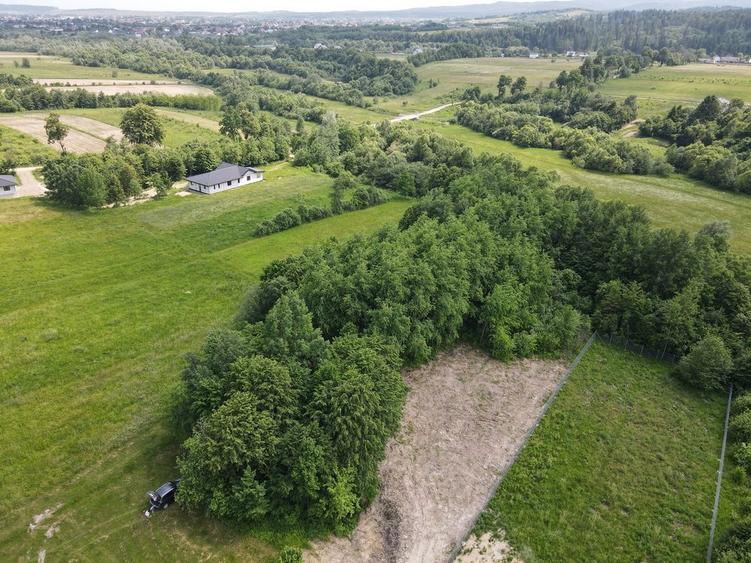 Teren intravilan 5200 mp zona Hardic, Horodnic de Sus - 5