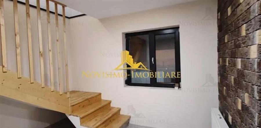 Casă individuală cu 6 camere cu Teren 176 Mp în P-ța Mihai Viteazu