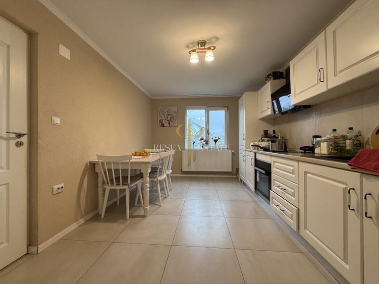 Casă spațioasă în Varias, împărțită în două unități cu acces separat - 4